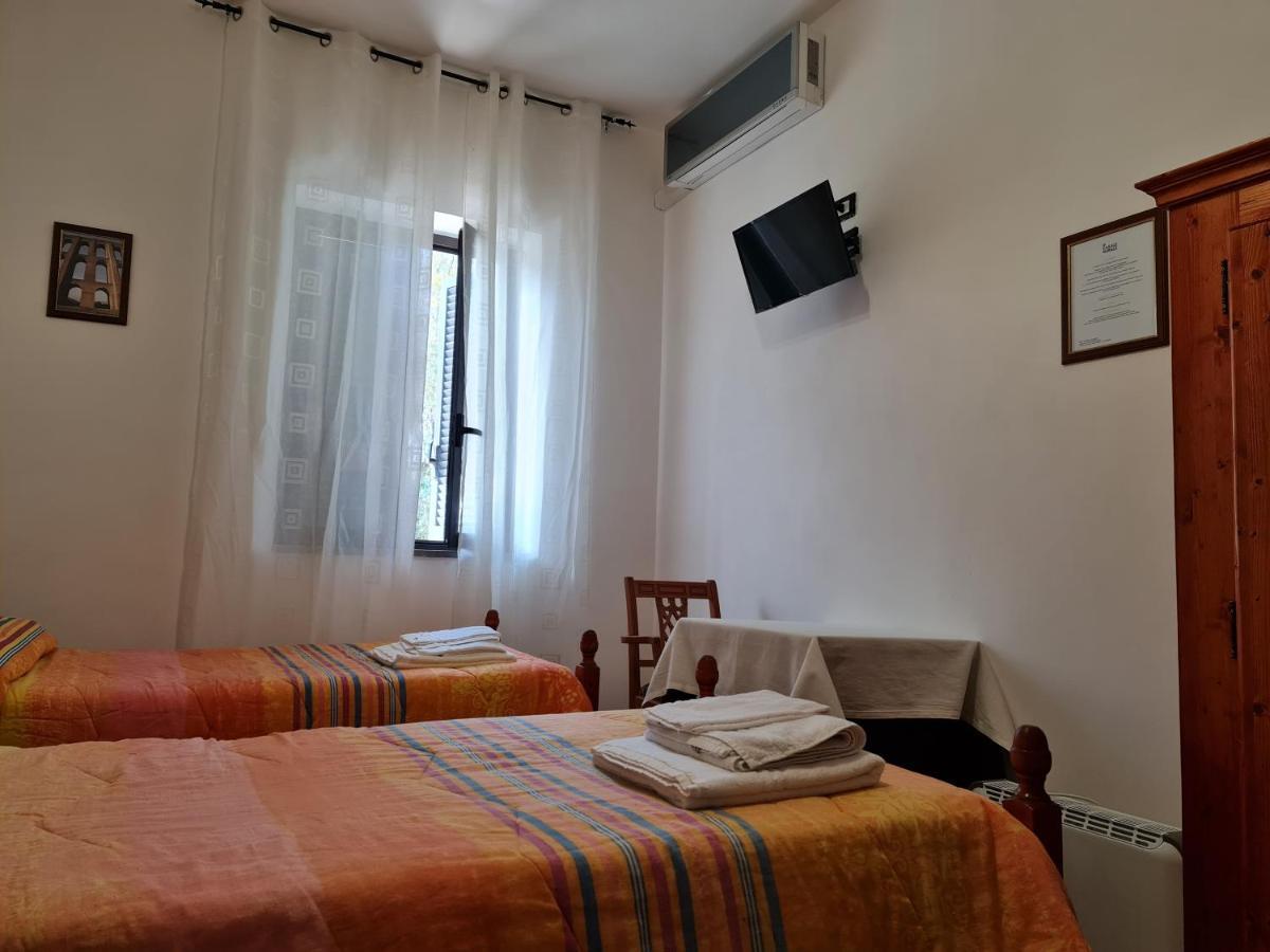Bed and Breakfast Casale Rurale San Marco Evangelista Esterno foto