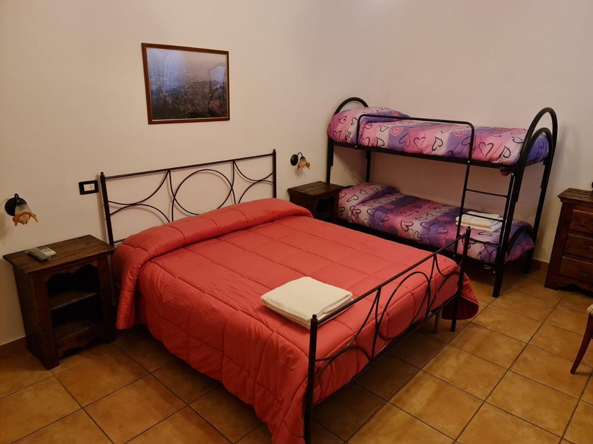 Bed and Breakfast Casale Rurale San Marco Evangelista Esterno foto