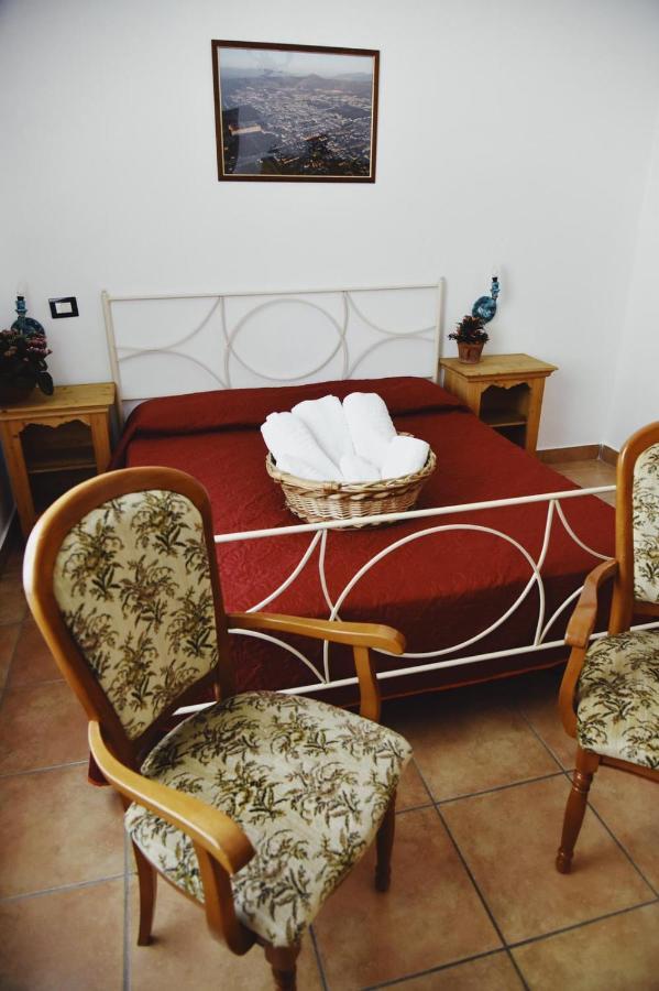Bed and Breakfast Casale Rurale San Marco Evangelista Esterno foto
